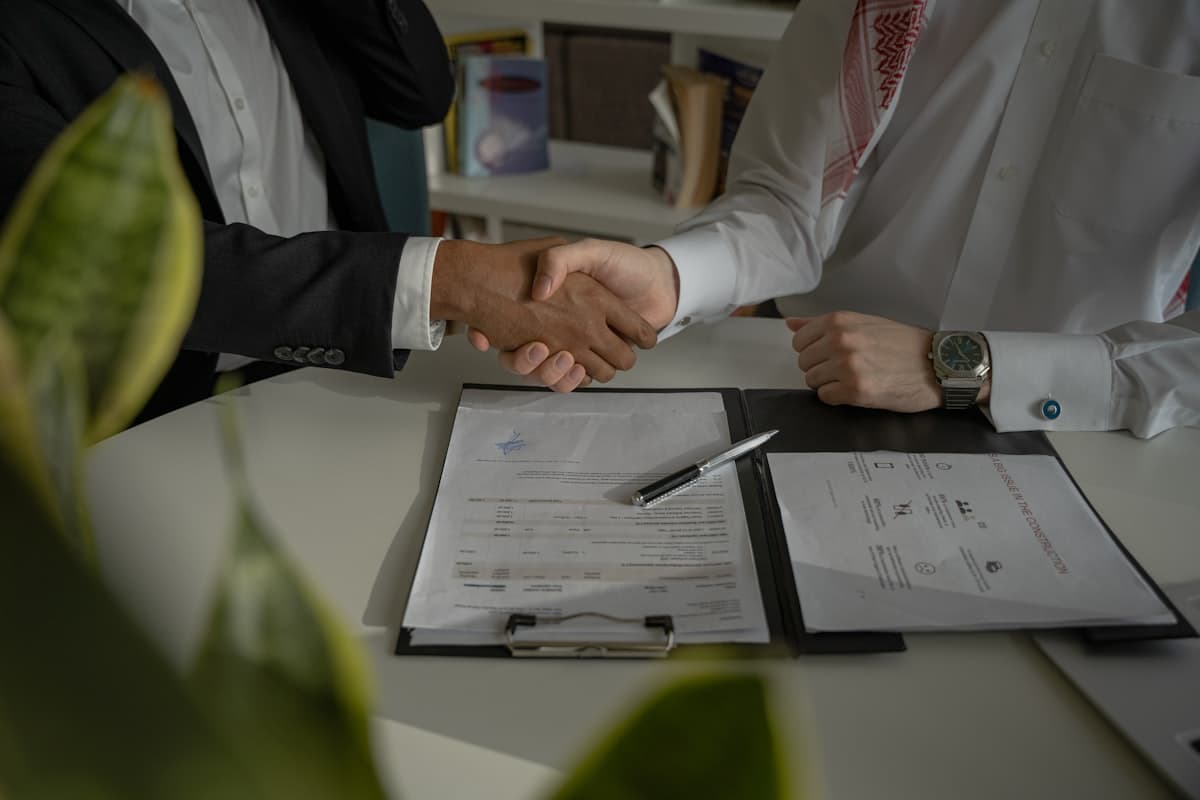 DBM consultant closing a business setup agreement with a client in Dubai